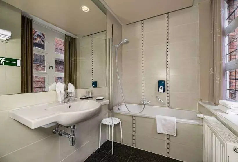 Отель Bourgoensch Hof