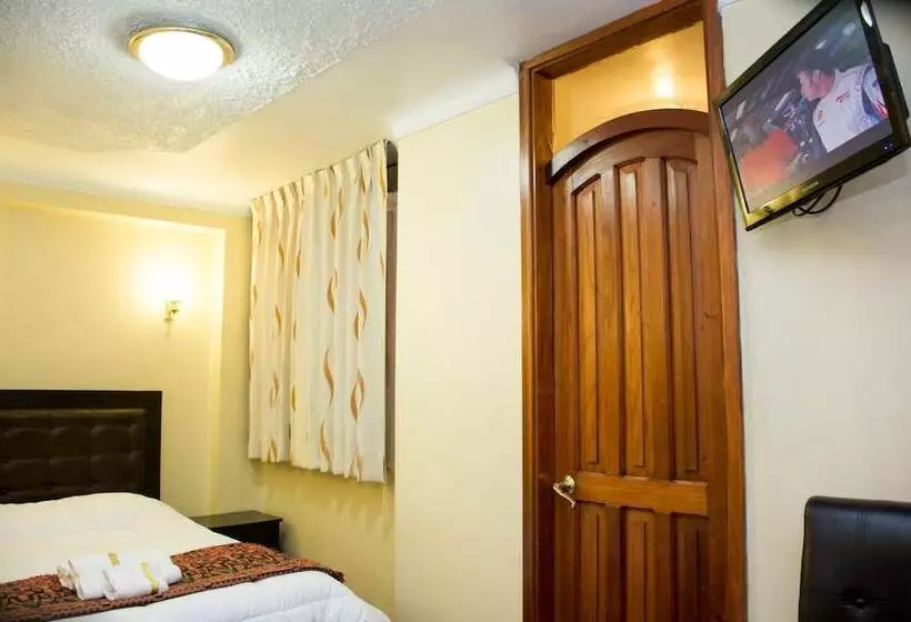 בית מלון כפרי Cusco Golden Peru Inn