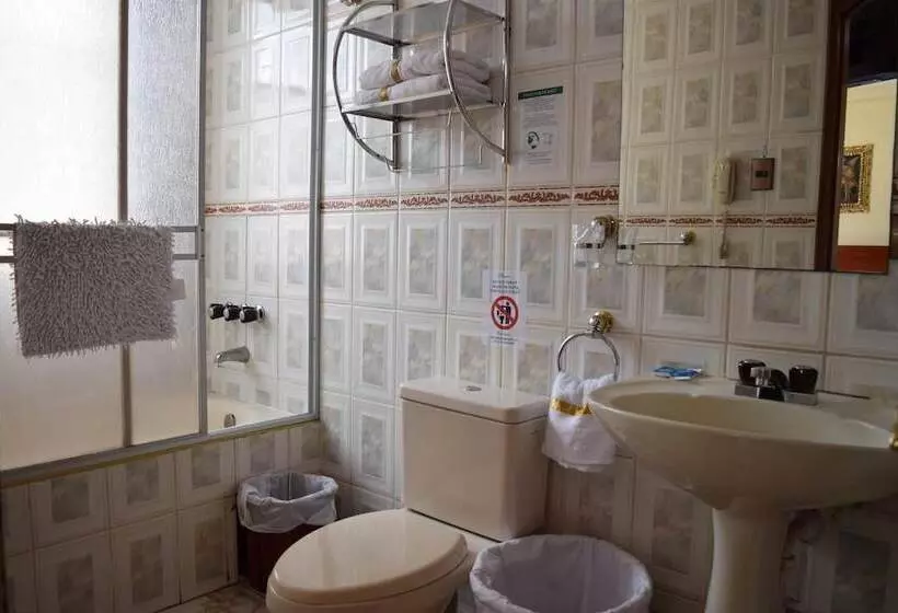 בית מלון כפרי Cusco Golden Peru Inn