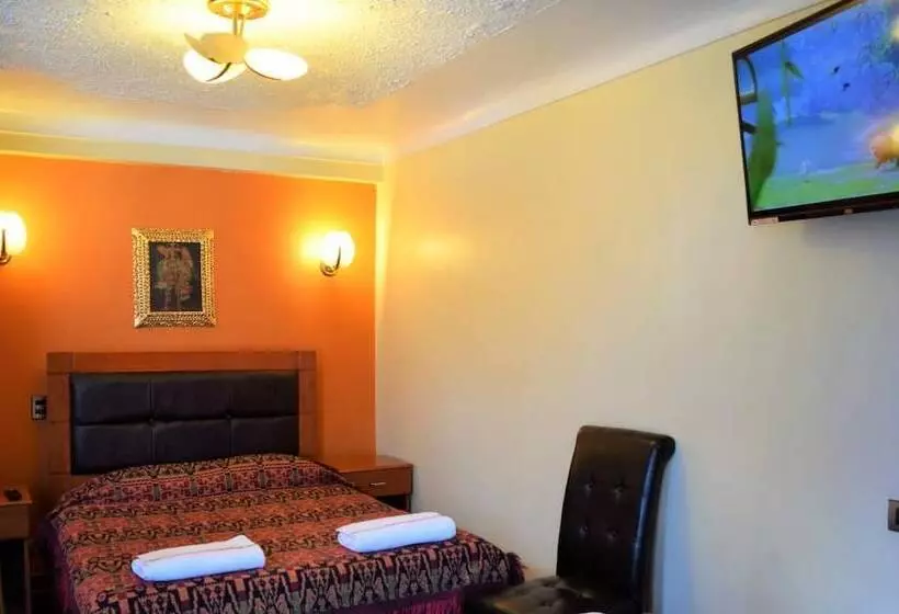 בית מלון כפרי Cusco Golden Peru Inn