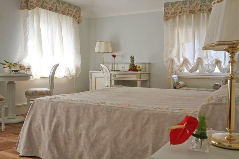 בית מלון כפרי De Paris Sanremo