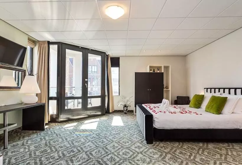 בית מלון כפרי De Schout