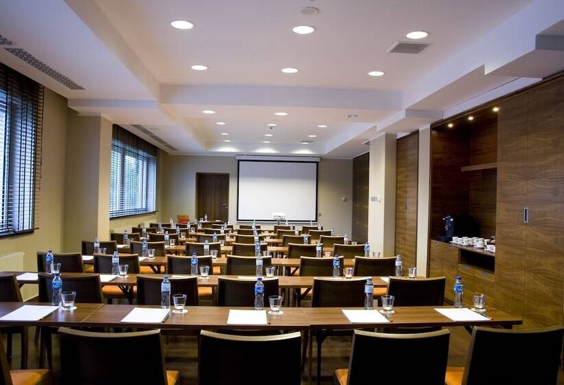 酒店 Desilva Warszawa Piaseczno