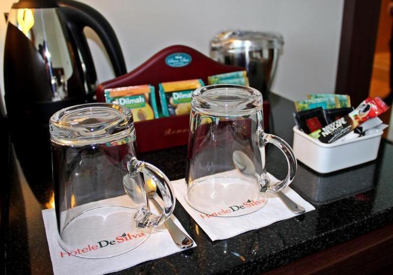 酒店 Desilva Warszawa Piaseczno