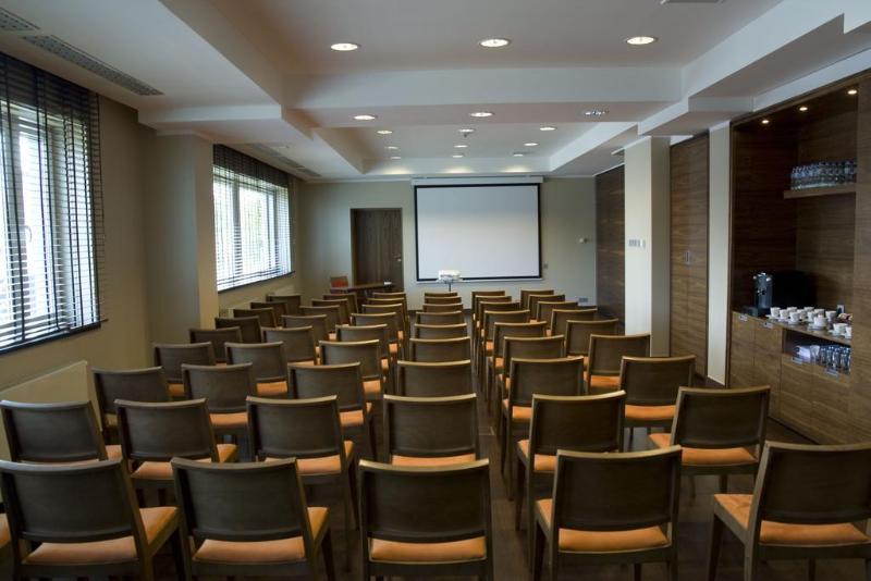 酒店 Desilva Warszawa Piaseczno