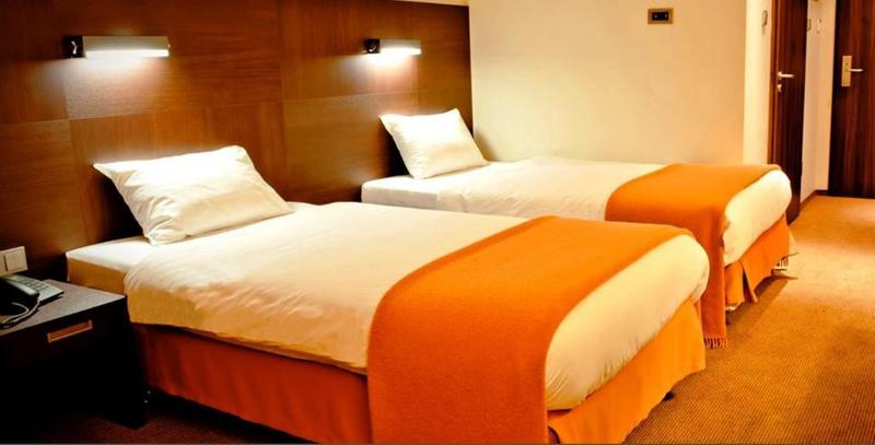 酒店 Desilva Warszawa Piaseczno