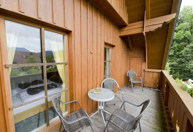 ホテル Gutshof Wolfgangsee Resort & Event