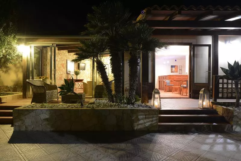 Oasis Hotel Residence & Resort