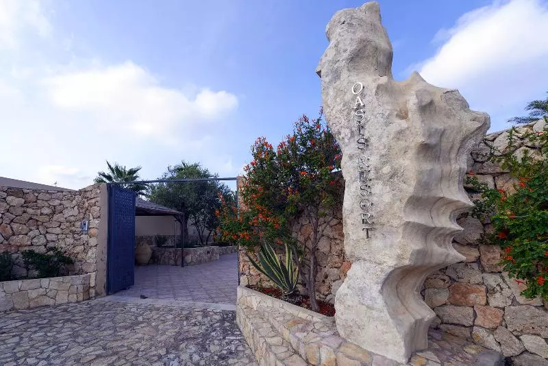 Oasis Hotel Residence & Resort