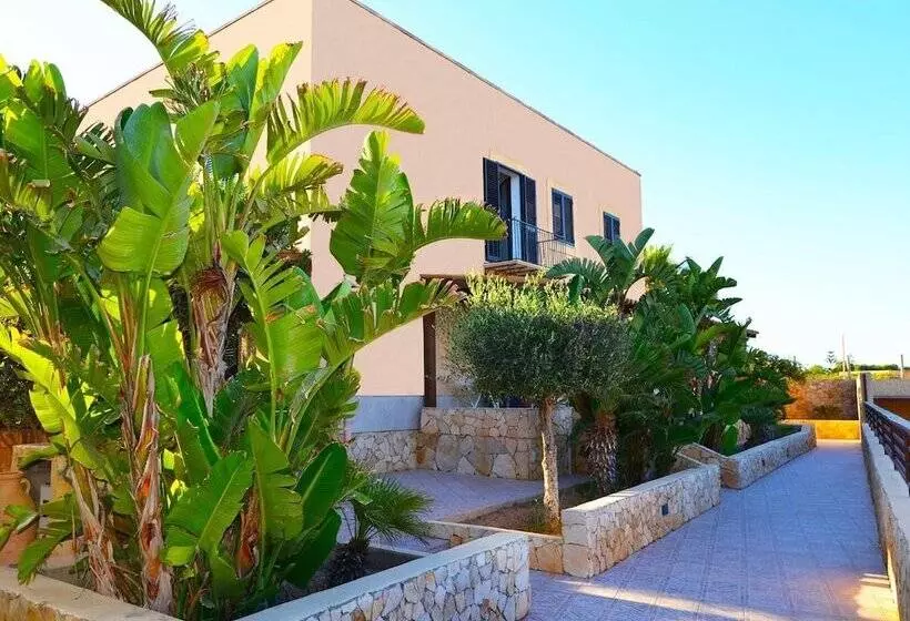 Oasis Hotel Residence & Resort