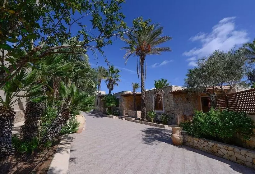 Oasis Hotel Residence & Resort