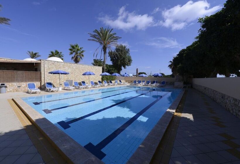 Oasis Hotel Residence & Resort