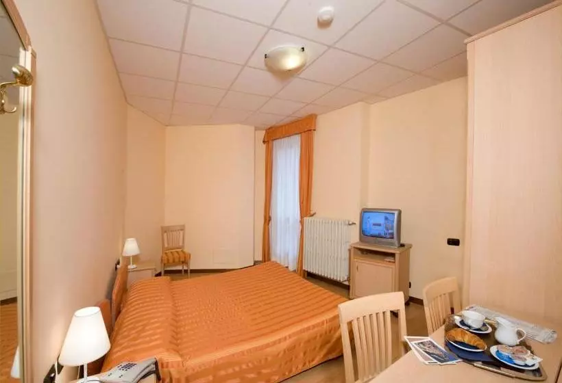 هتل Residence Dei Fiori