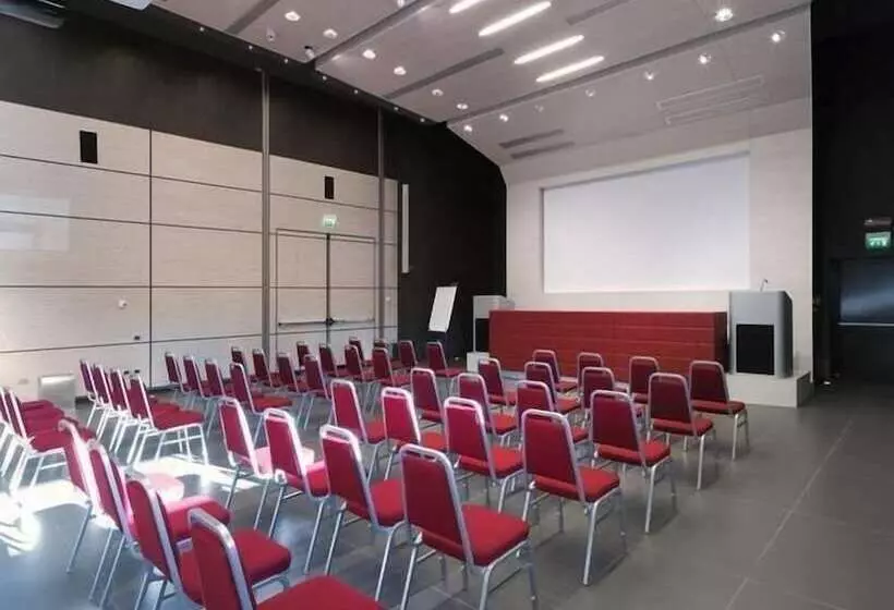 酒店 Rmh Modena Des Arts