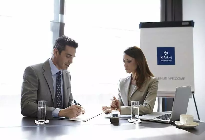 酒店 Rmh Modena Des Arts