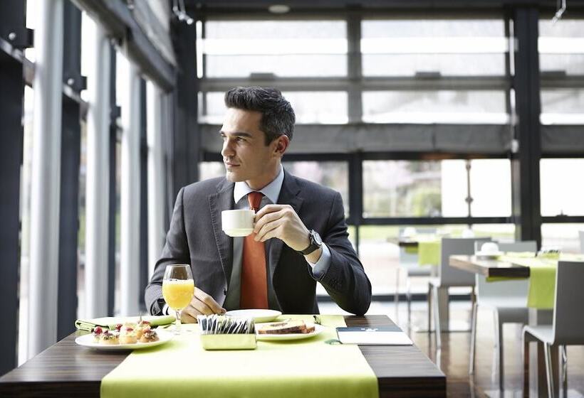 Отель Rmh Modena Des Arts