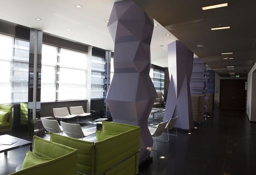 Отель Rmh Modena Des Arts