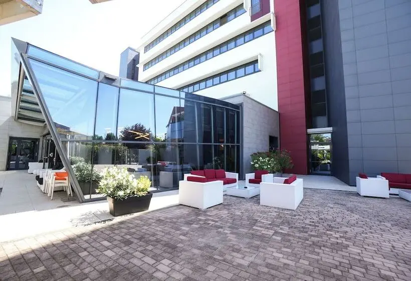 Hotelli Rmh Modena Des Arts