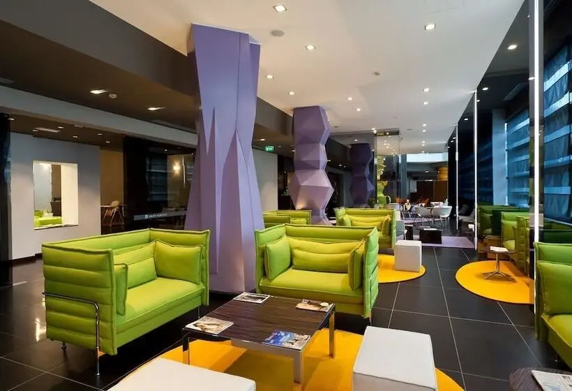 Hotelli Rmh Modena Des Arts
