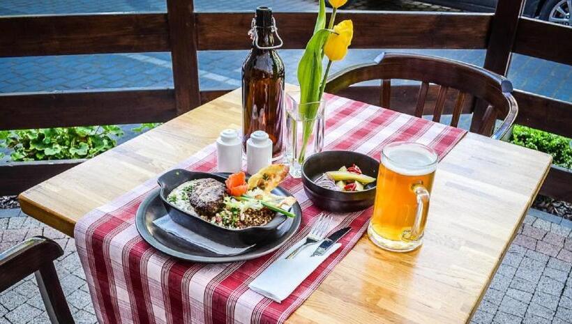 Отель Silvia Gold Gliwice