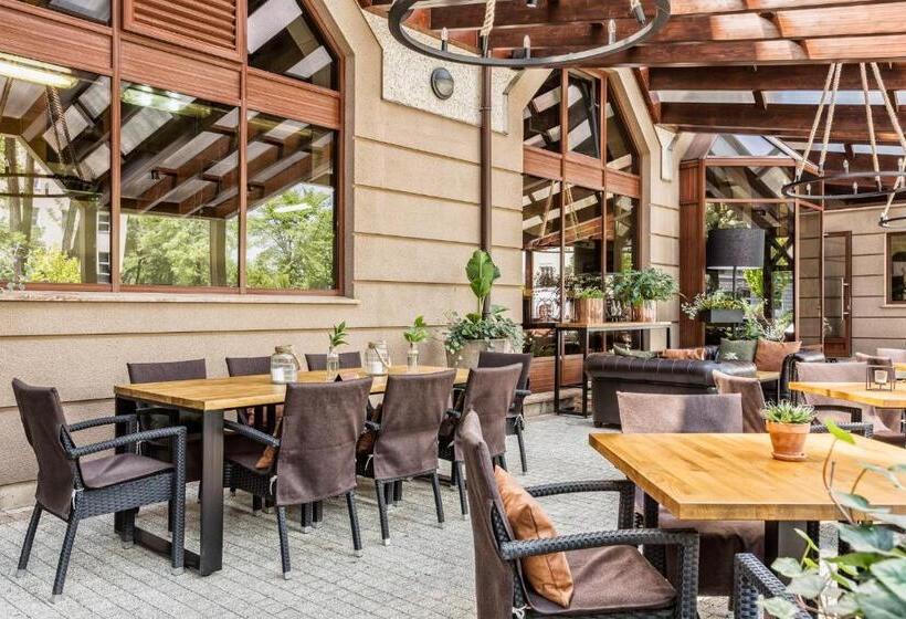 Отель Silvia Gold Gliwice