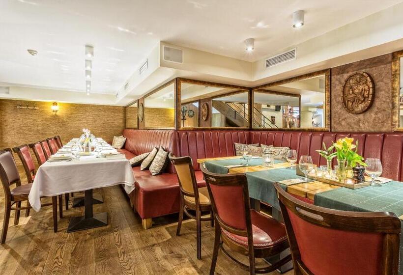 Отель Silvia Gold Gliwice