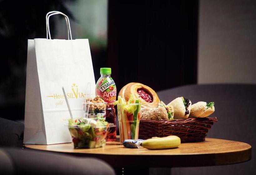 Отель Silvia Gold Gliwice