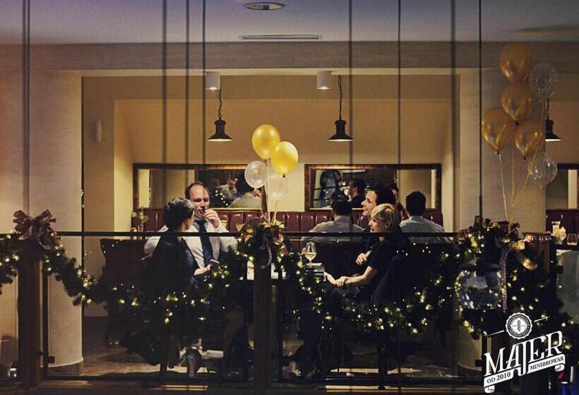 Отель Silvia Gold Gliwice