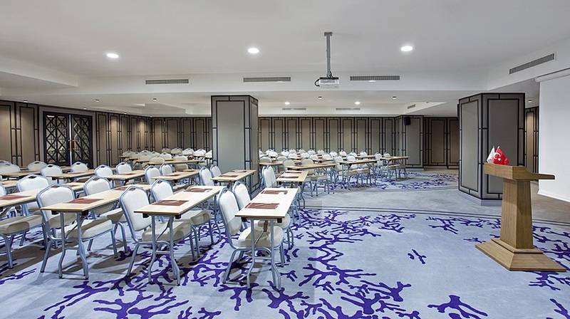 Sura Design Hotel & Suites