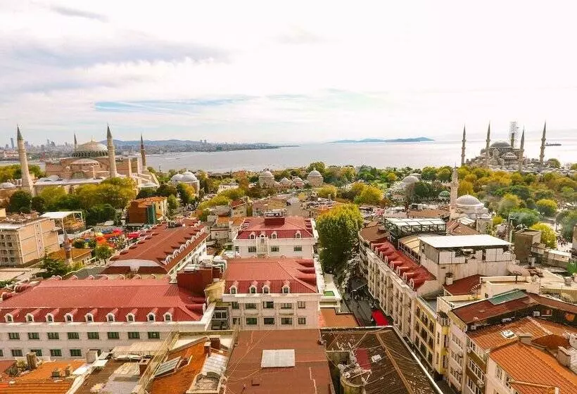 Sura Design Hotel & Suites