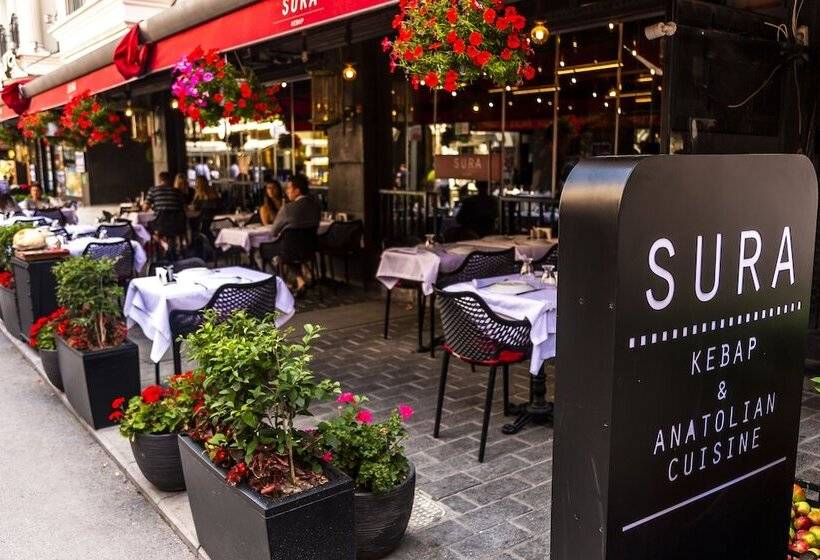 Sura Design Hotel & Suites