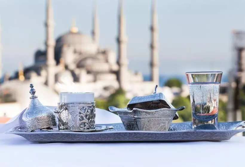 Sura Design Hotel & Suites