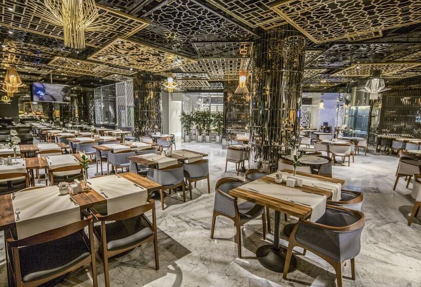 ホテル The Elysium Taksim