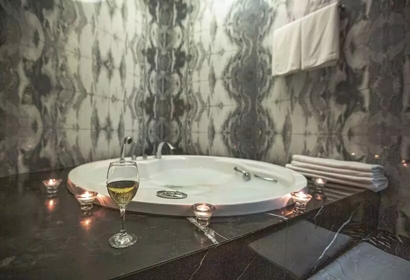 Отель The Elysium Taksim