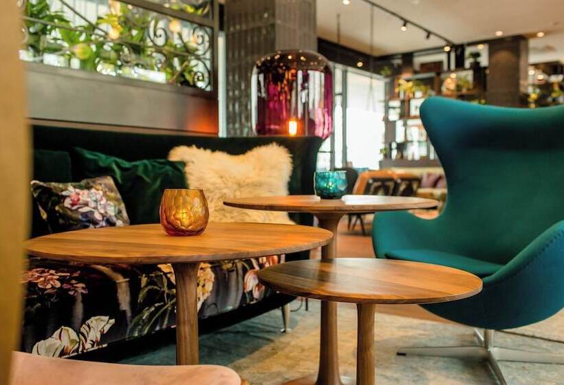 Motel One Salzburg Süd