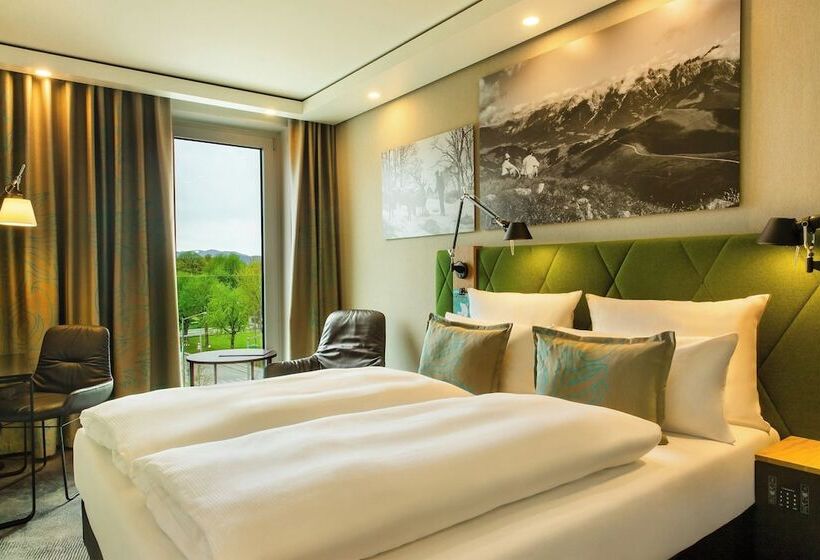 Motel One Salzburg Süd