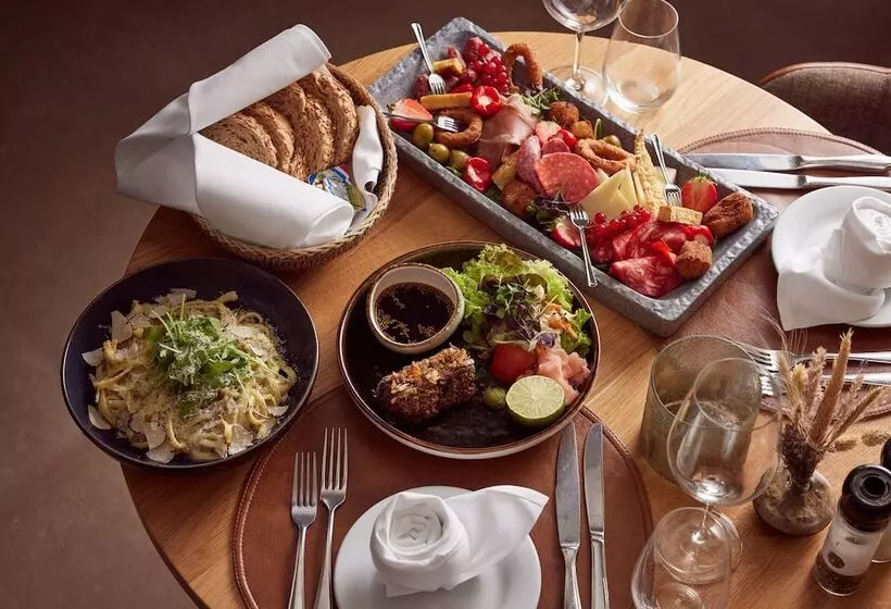 Van Der Valk Hotel Dennenhof