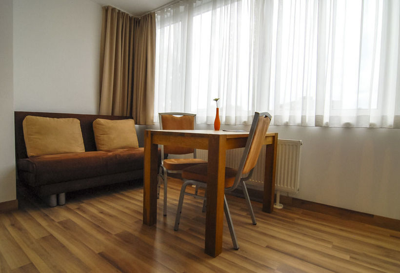 Отель Petul Apart  City Garden