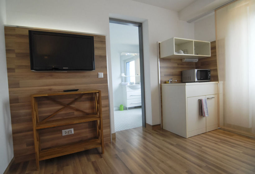 Отель Petul Apart  City Garden