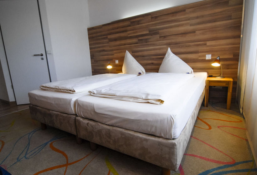 Отель Petul Apart  City Garden