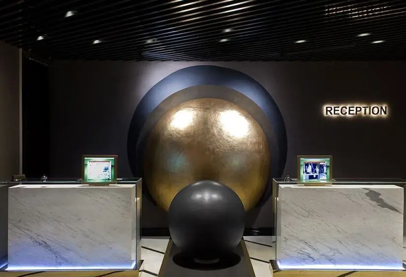 Sura Design Hotel & Suites