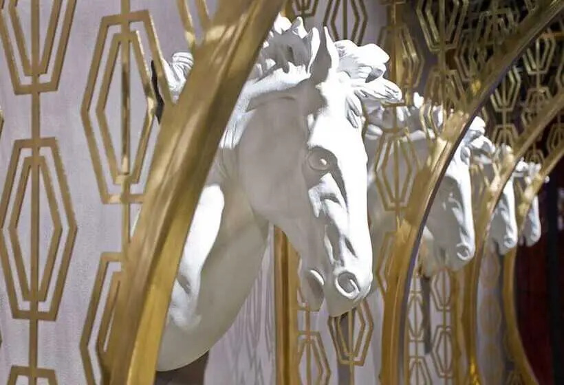 Sura Design Hotel & Suites