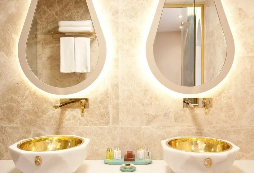 Sura Design Hotel & Suites