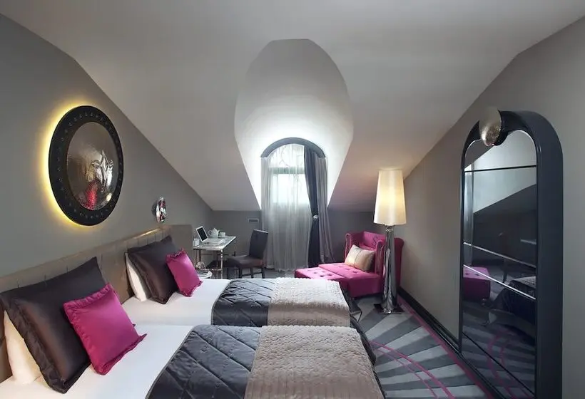 Sura Design Hotel & Suites