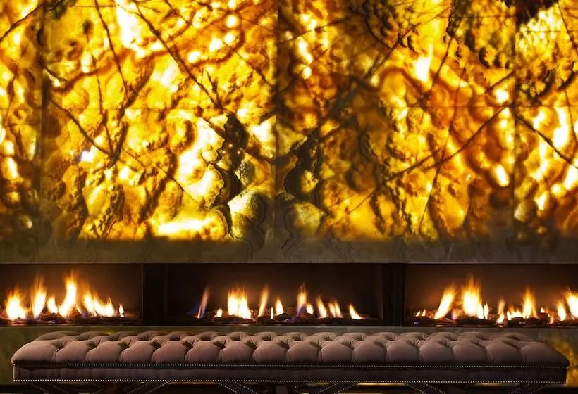 Sura Design Hotel & Suites