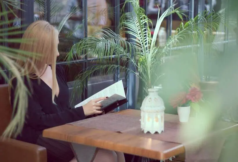 Sura Design Hotel & Suites