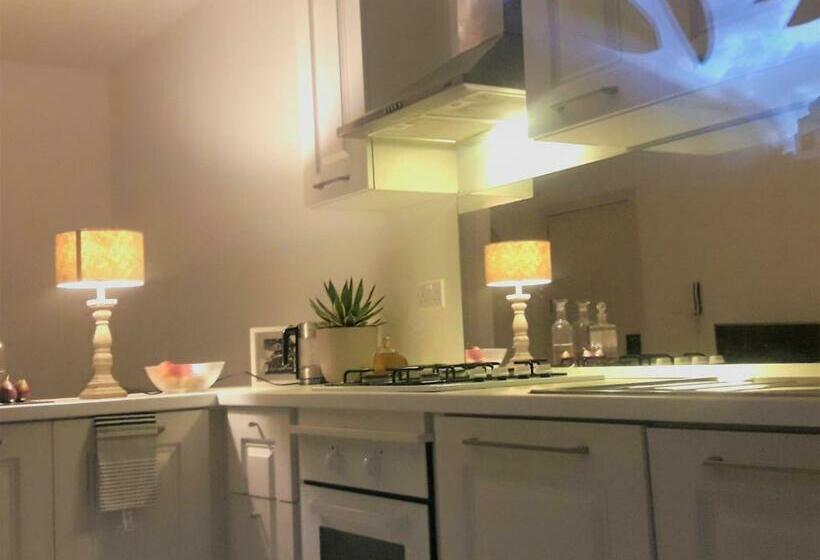 הוסטל Centre Point, Malta S Most Central