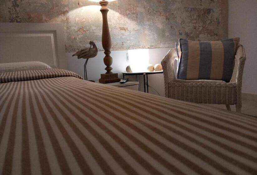 הוסטל Centre Point, Malta S Most Central