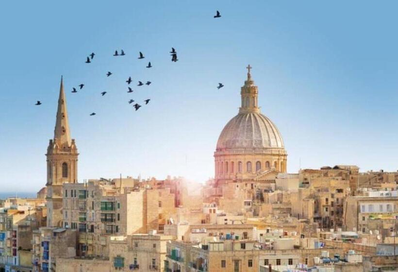 הוסטל Centre Point, Malta S Most Central