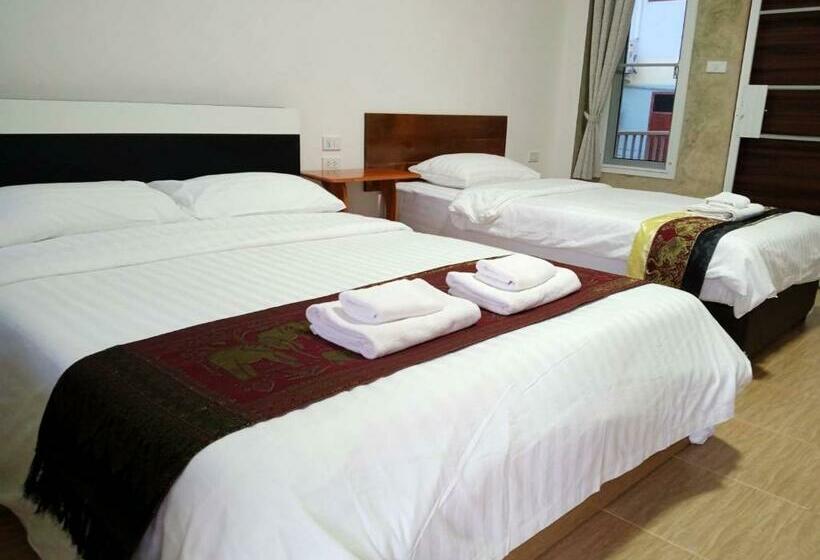 호스텔 Jeerang Countryside Resort